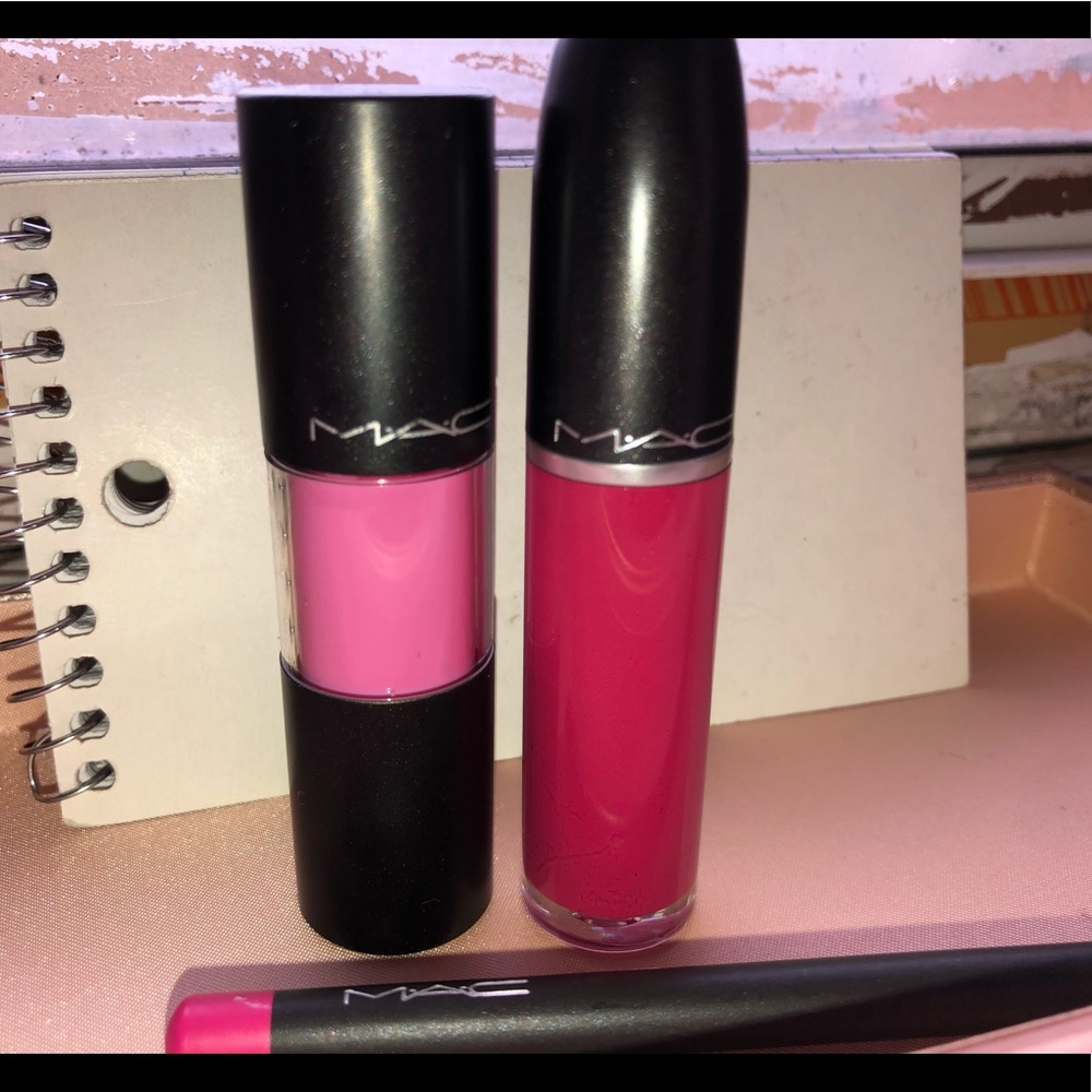 🔥SOLD🔥Mac Lipstick Matte & soft style